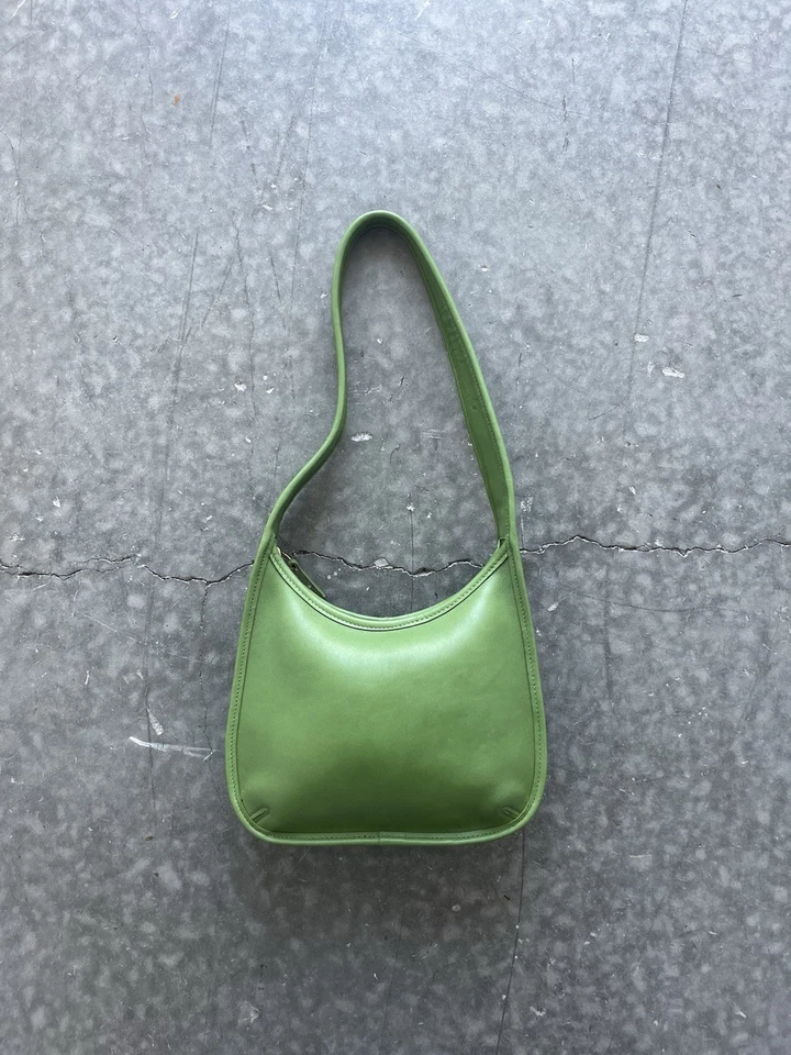 Vintage Coach 9020 Ergo Mini Zip Rare Leaf Green Leather Shoulder Bag