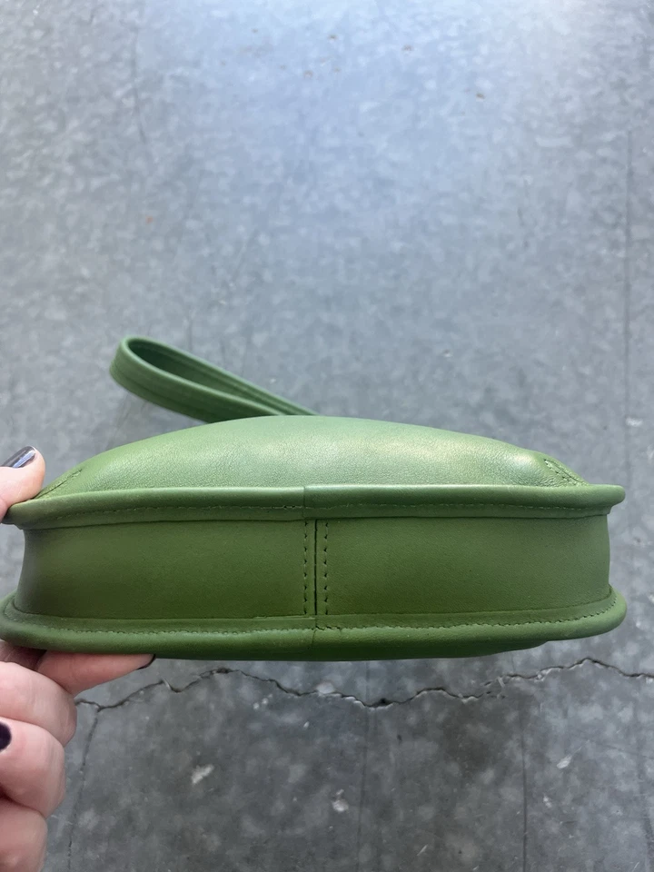 Vintage Coach 9020 Ergo Mini Zip Rare Leaf Green Leather Shoulder Bag