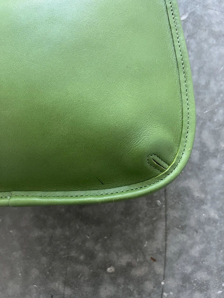 Vintage Coach 9020 Ergo Mini Zip Rare Leaf Green Leather Shoulder Bag