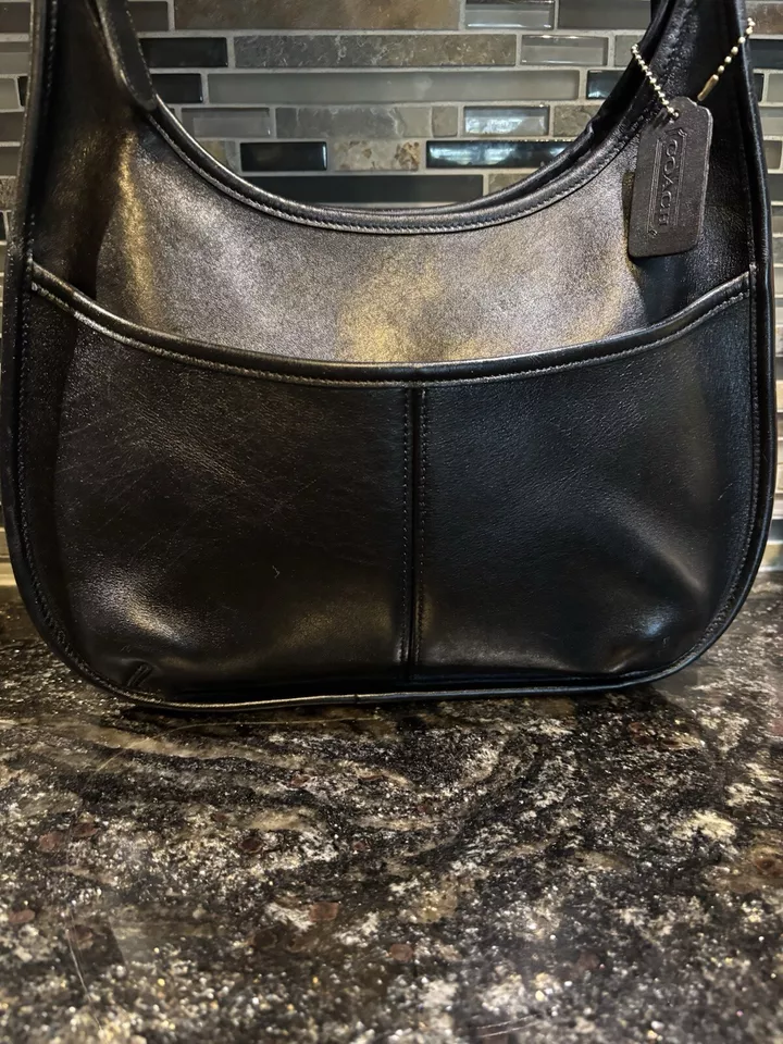 Coach Vintage Ergo Pocket Zip Bag Glovetanned Leather 9033 Black