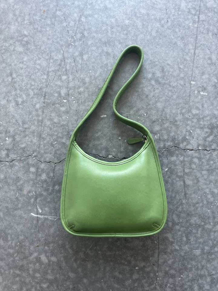 Vintage Coach 9020 Ergo Mini Zip Rare Leaf Green Leather Shoulder Bag