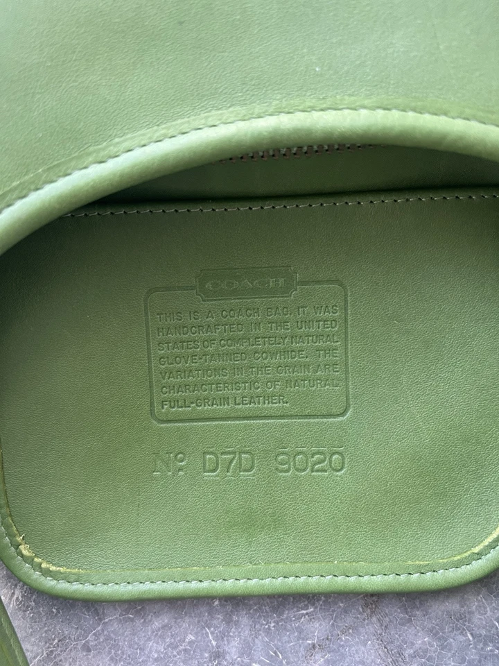 Vintage Coach 9020 Ergo Mini Zip Rare Leaf Green Leather Shoulder Bag